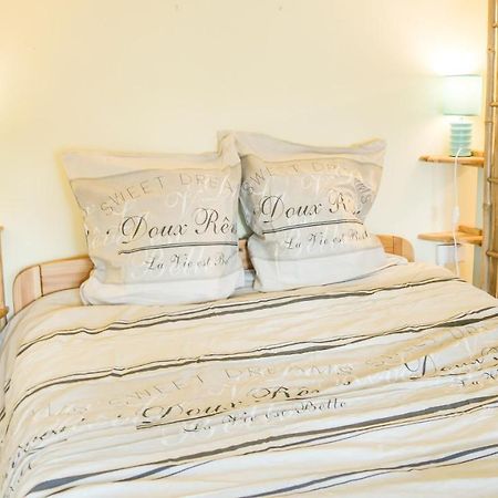 Appartement Cosy Sur Port De Plaisance كابروتو المظهر الخارجي الصورة