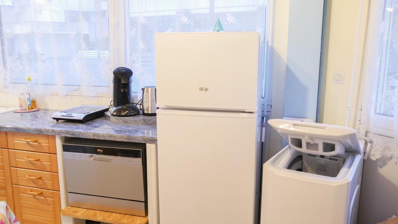 Appartement Cosy Sur Port De Plaisance كابروتو المظهر الخارجي الصورة