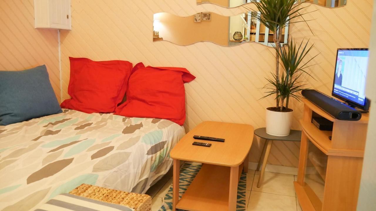 Appartement Cosy Sur Port De Plaisance كابروتو المظهر الخارجي الصورة